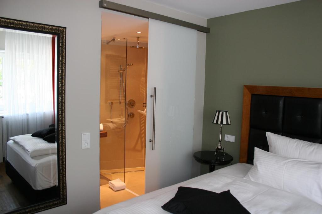 Gasthof Engel Ravensburg Room photo